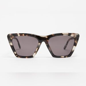 Illesteva Lisbon sunglasses